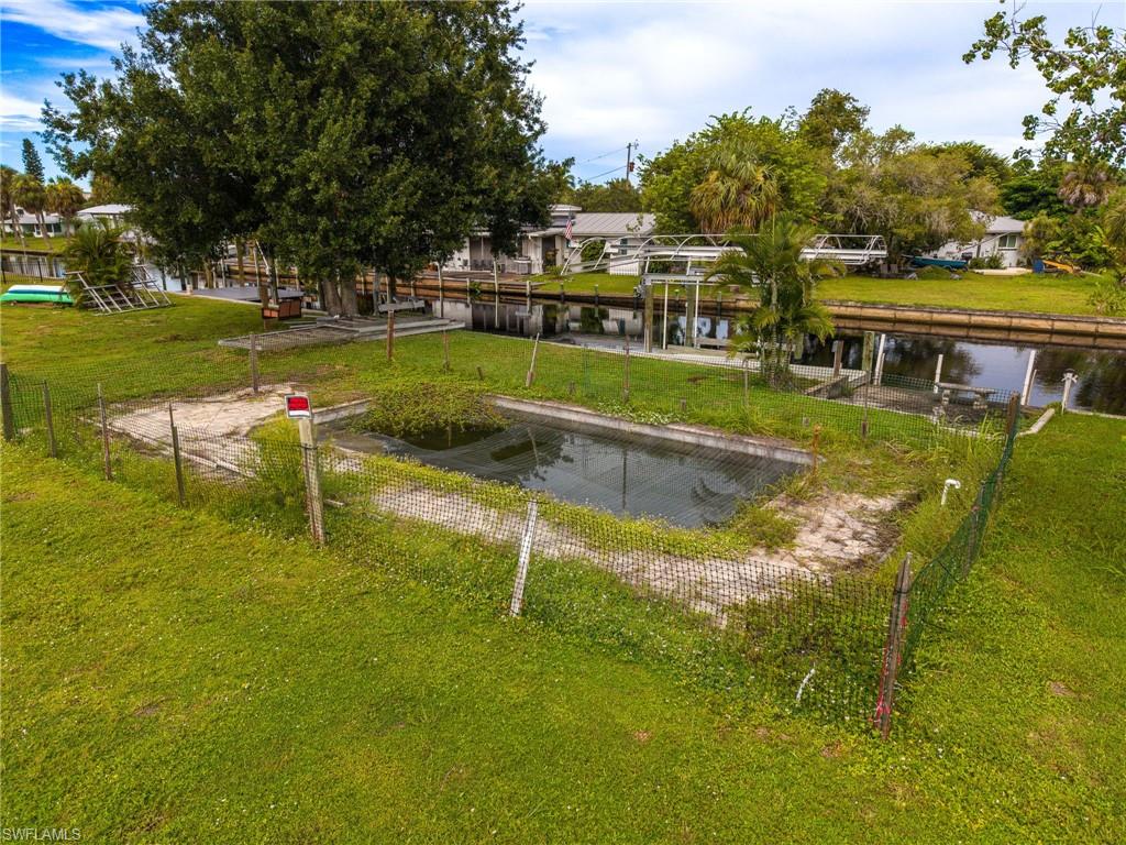 NORTH FORT MYERS - Land