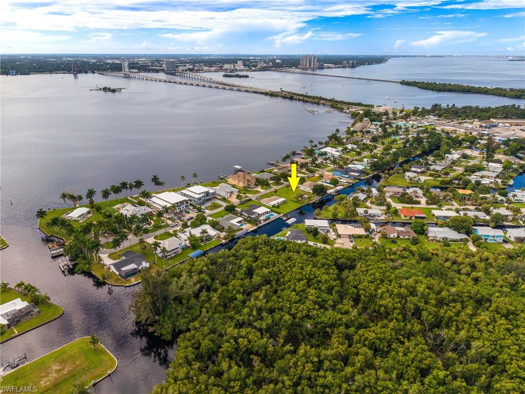 NORTH FORT MYERS - Land