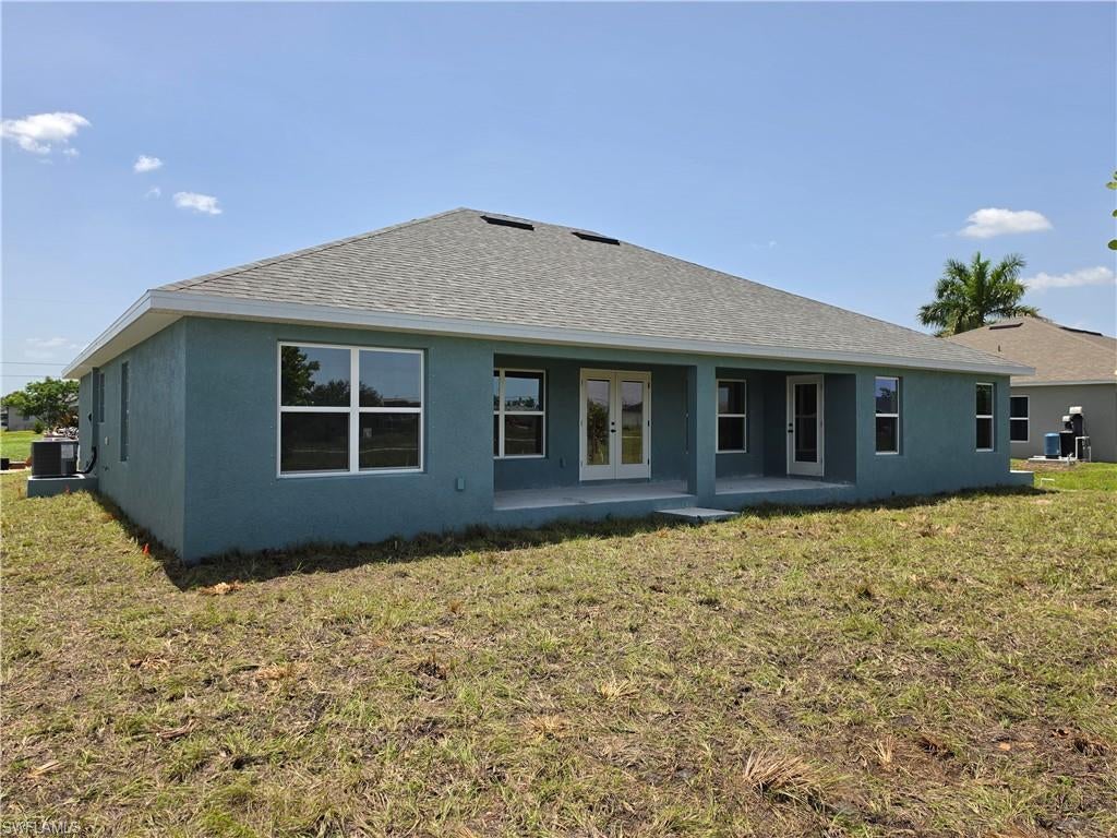 CAPE CORAL - Residential