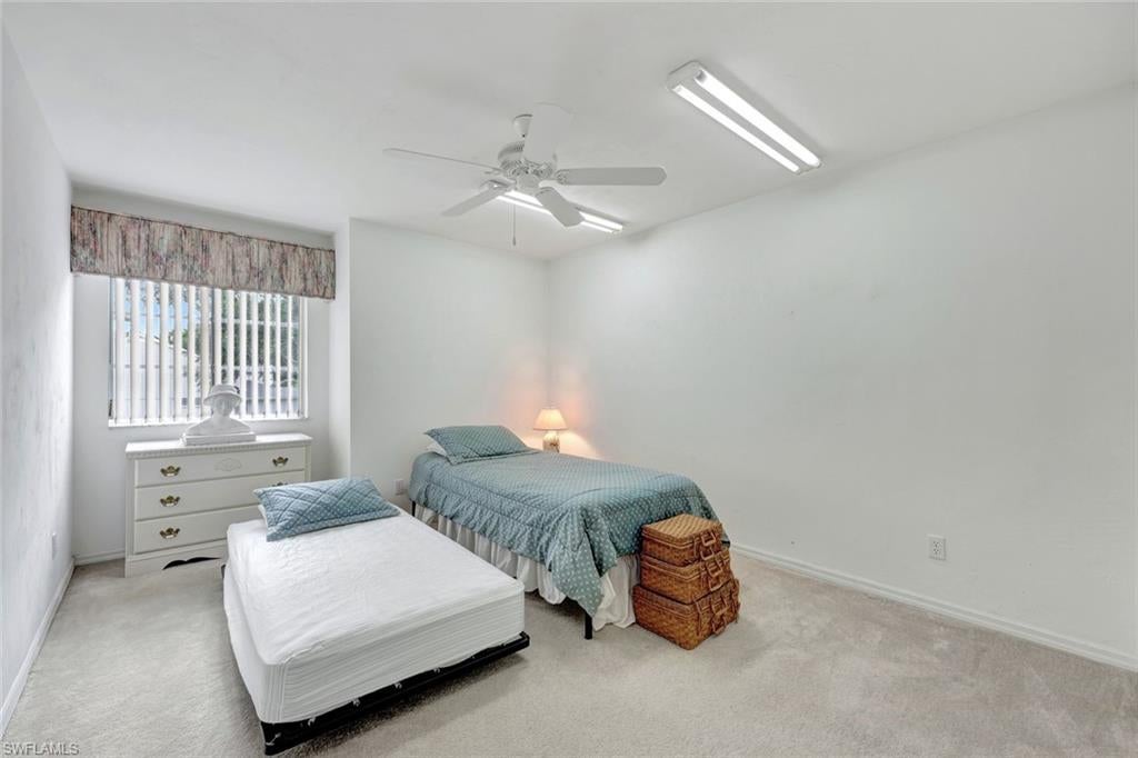 LAKESIDE CARRIAGE HOMES - Residential