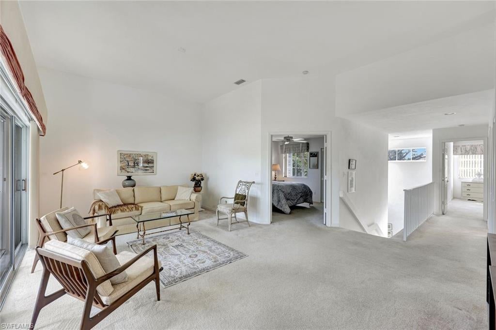 LAKESIDE CARRIAGE HOMES - Residential