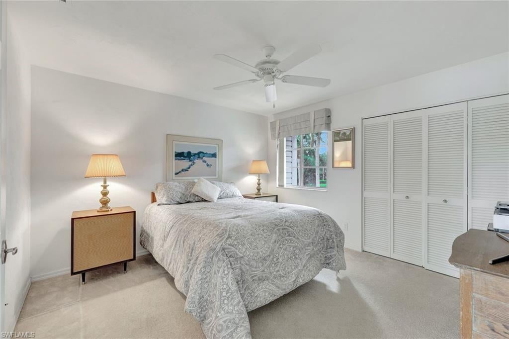 LAKESIDE CARRIAGE HOMES - Residential