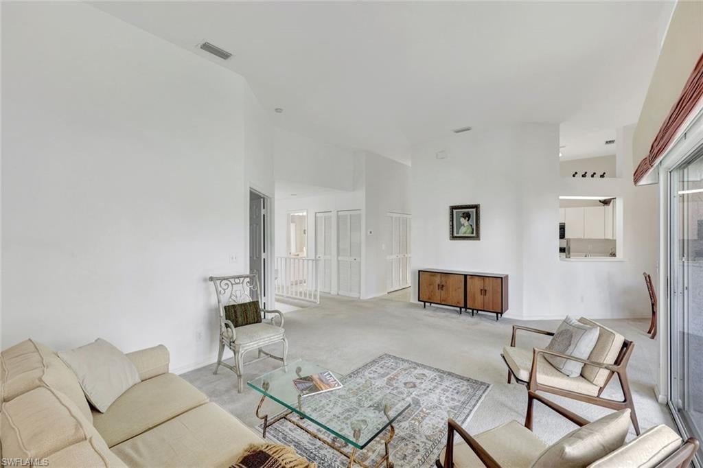 LAKESIDE CARRIAGE HOMES - Residential