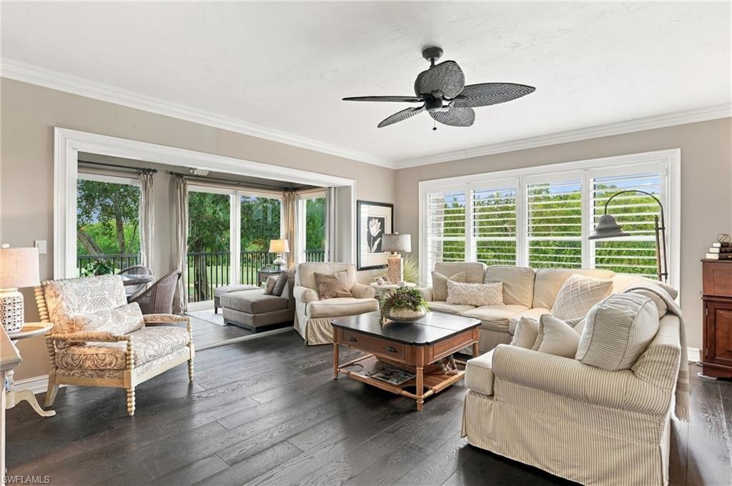 WINDWARD CAY - Residential