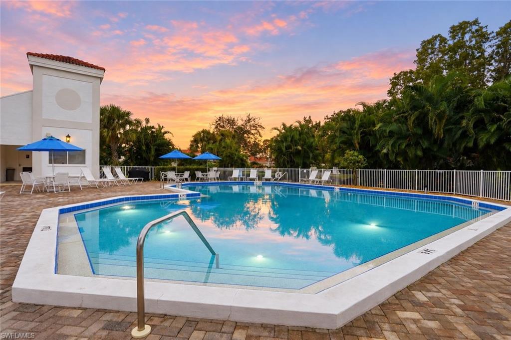 WINDWARD CAY - Residential