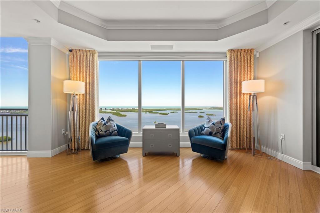 ESPERIA SOUTH - Residential
