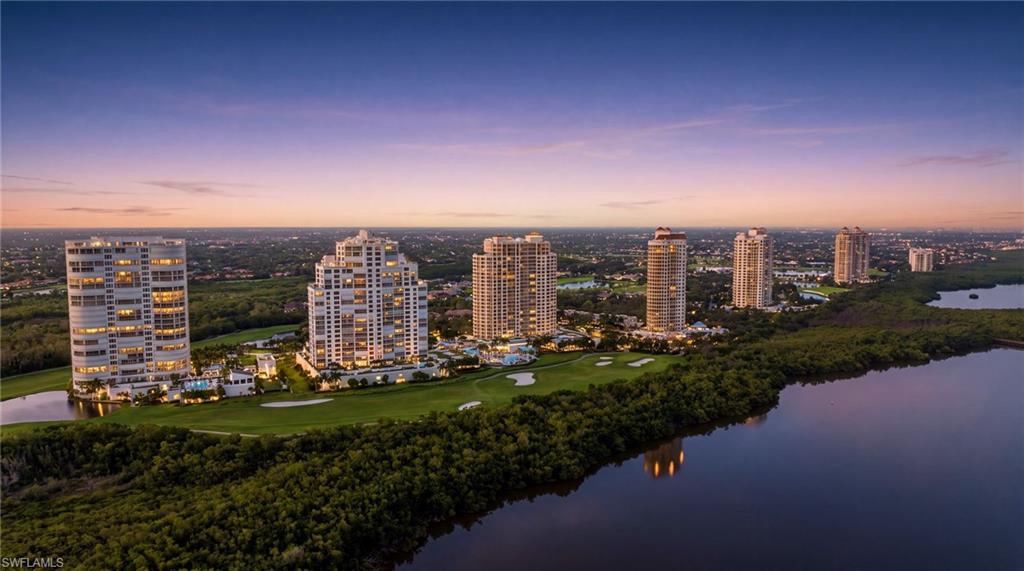 ESPERIA SOUTH - Residential