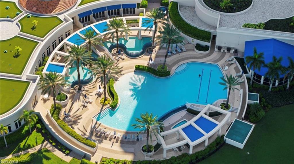 ESPERIA SOUTH - Residential