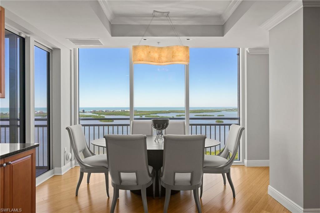 ESPERIA SOUTH - Residential