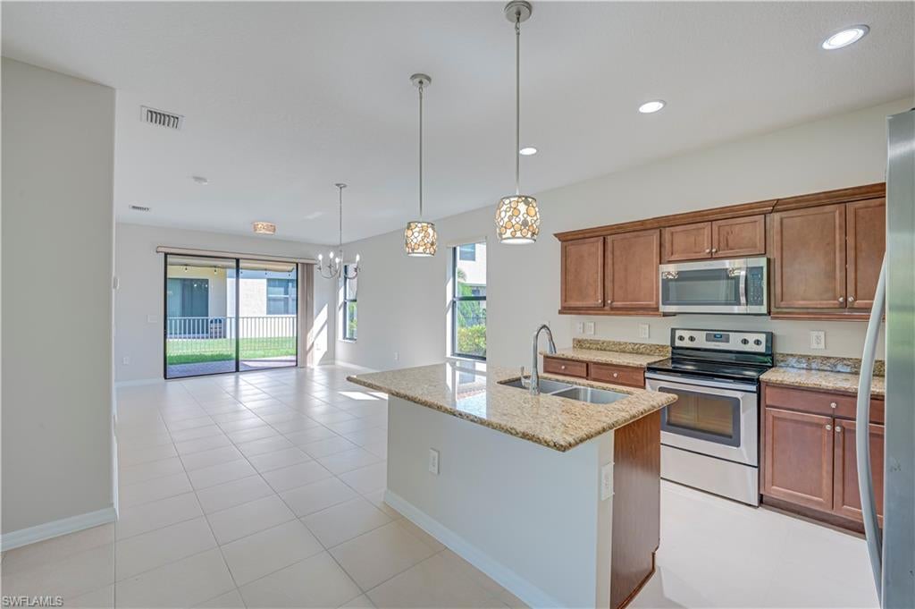COQUINA AT MAPLE RIDGE - Residential
