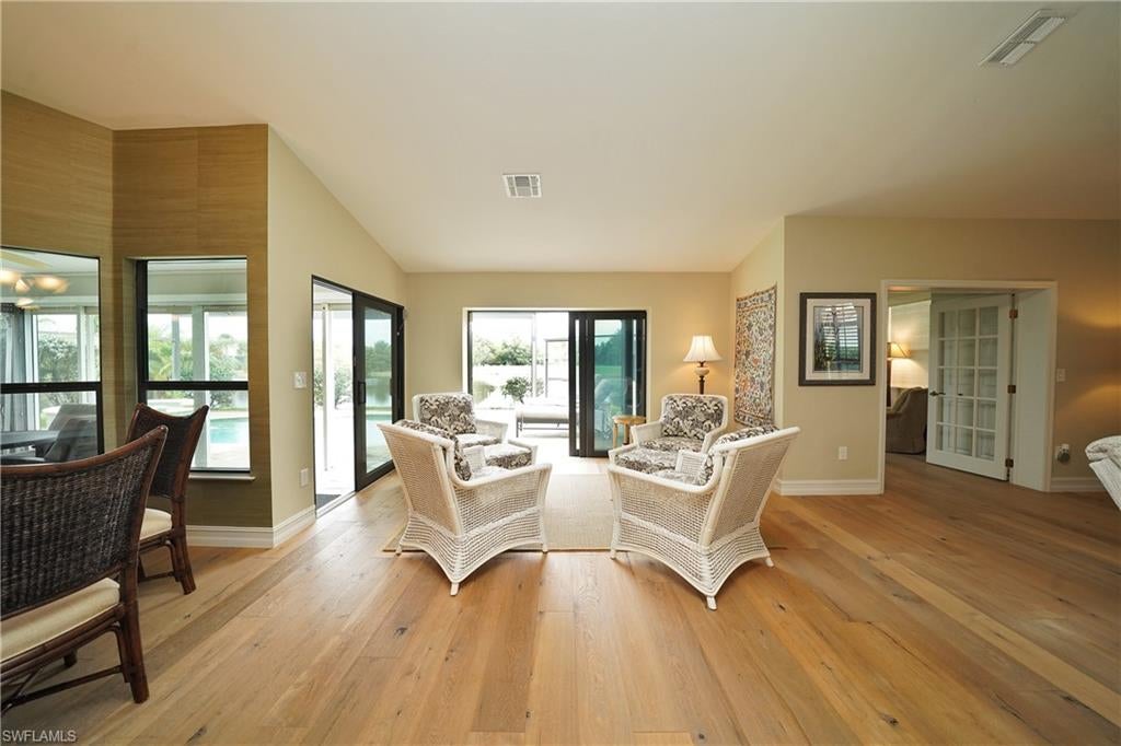 OLDE HICKORY GOLF & COUNTRY CLUB - Residential