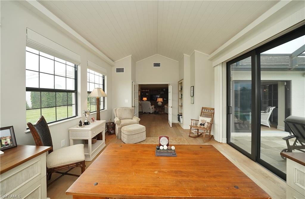 OLDE HICKORY GOLF & COUNTRY CLUB - Residential