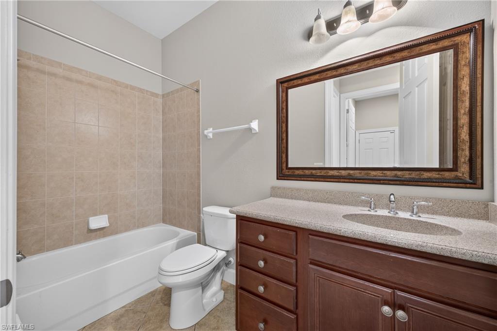 EMERSON SQUARE - Residential