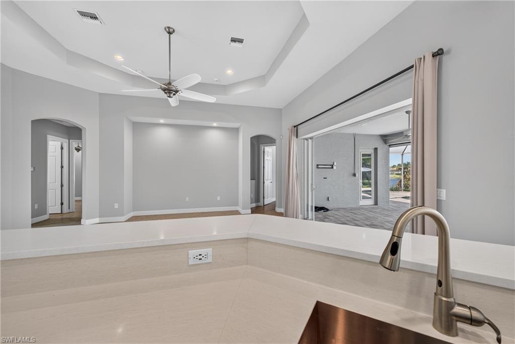 EMERSON SQUARE - Residential