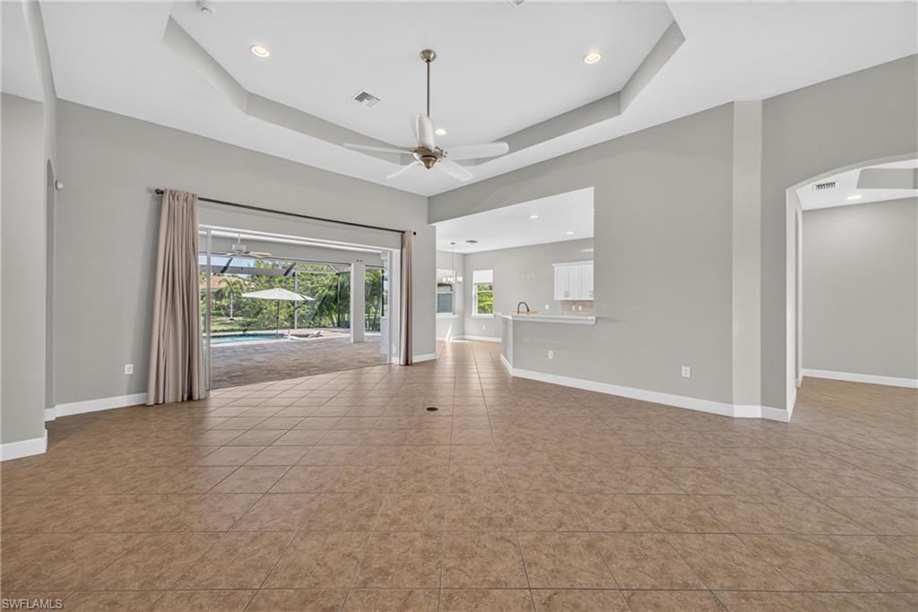 EMERSON SQUARE - Residential