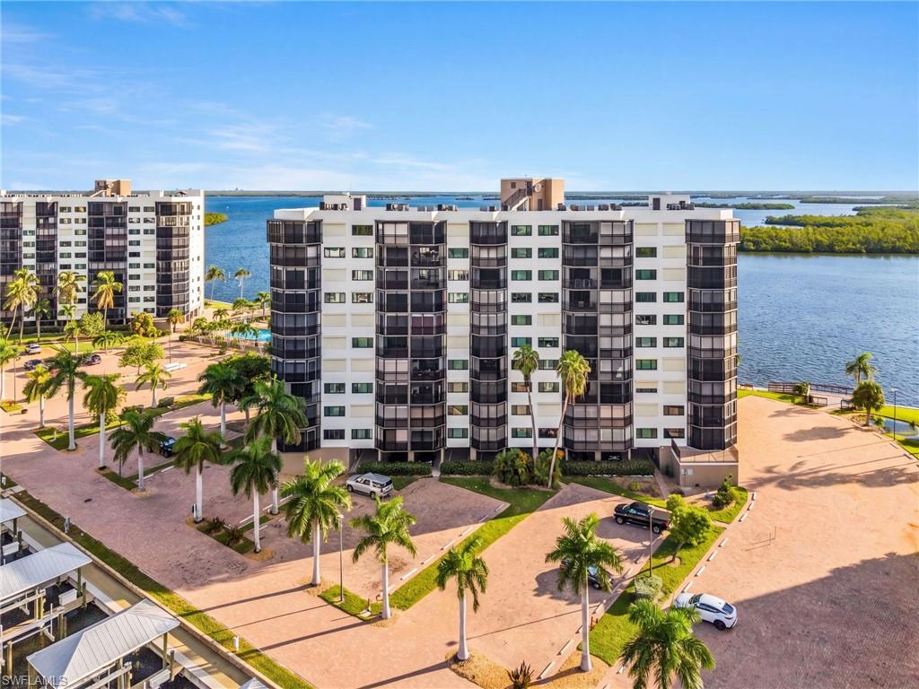 HARBOR POINT CONDO - Residential