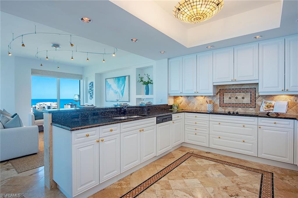 TRIESTE AT BAY COLONY - Residential