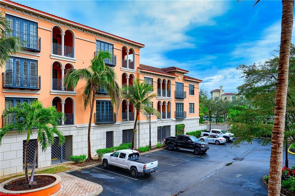 THE RESIDENCES AT COCONUT POINT - Residential