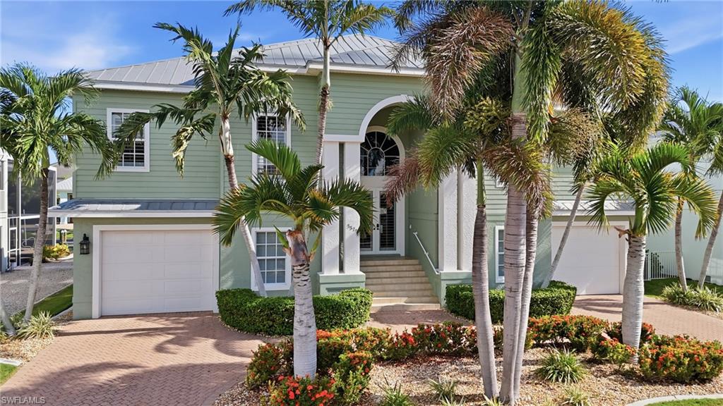 HOLIDAY HEIGHTS - Residential