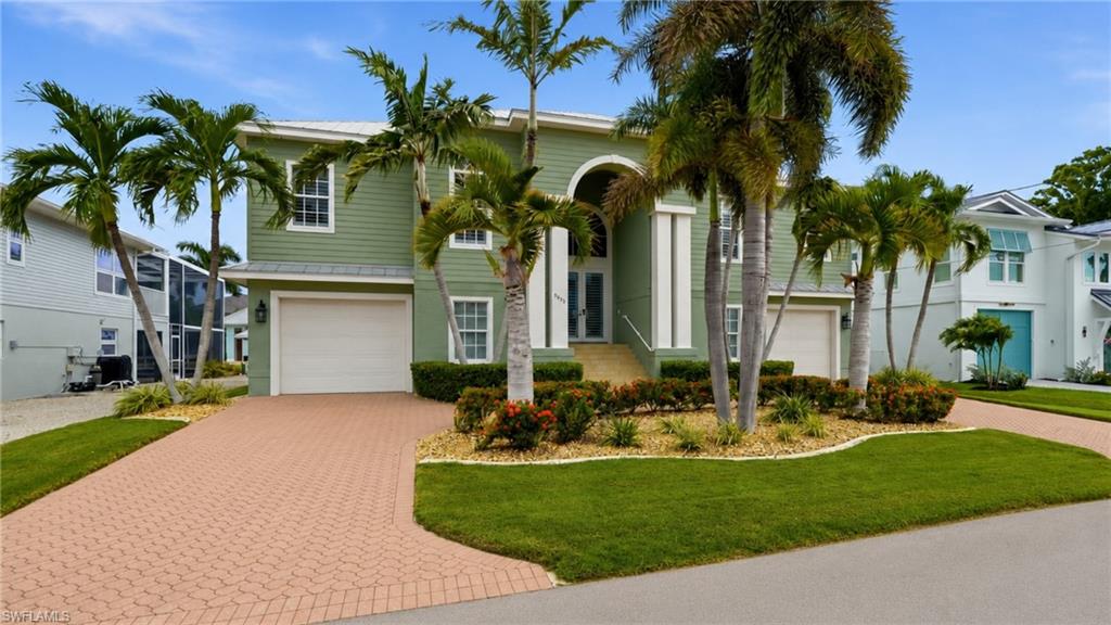 HOLIDAY HEIGHTS - Residential