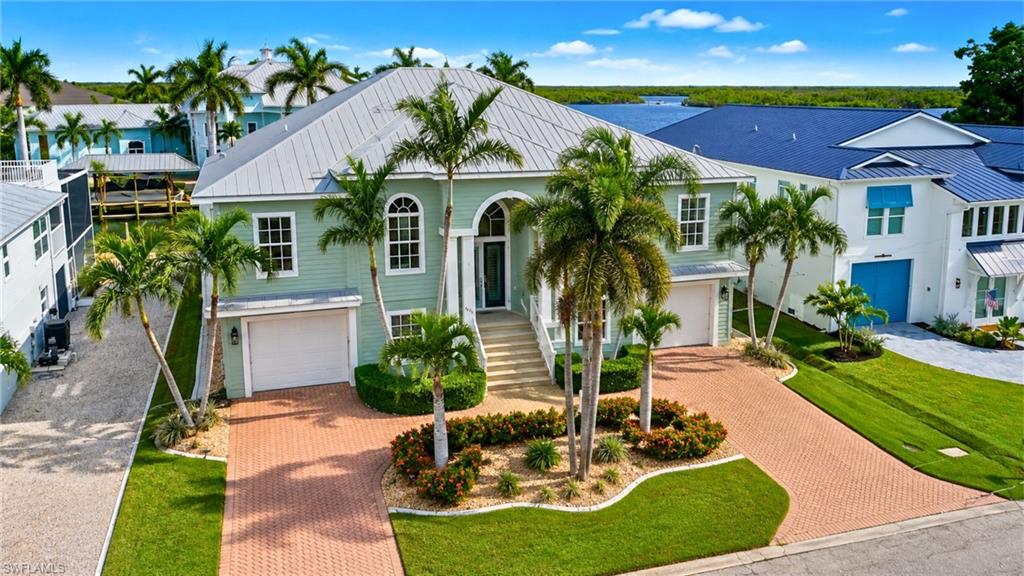 HOLIDAY HEIGHTS - Residential
