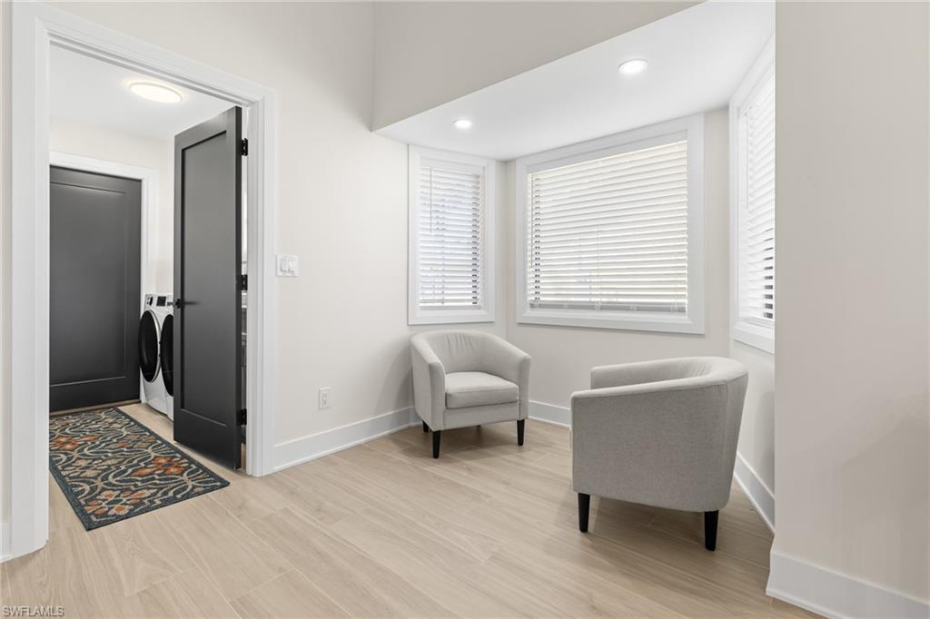 KELLY GREENS - Residential