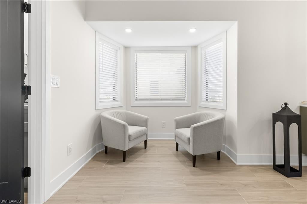 KELLY GREENS - Residential
