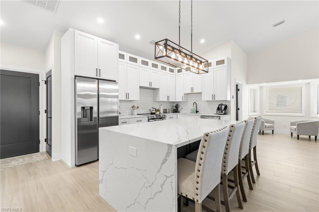 KELLY GREENS - Residential