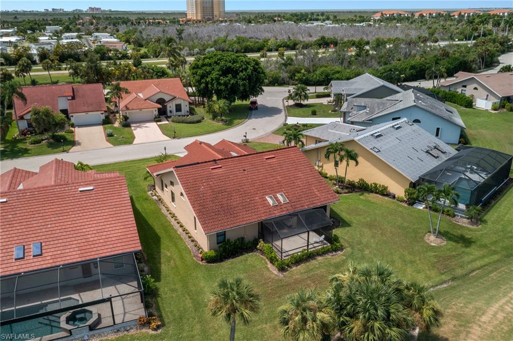 KELLY GREENS - Residential