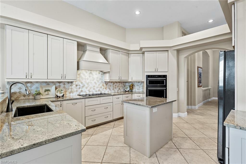 CAPE HARBOUR - Residential