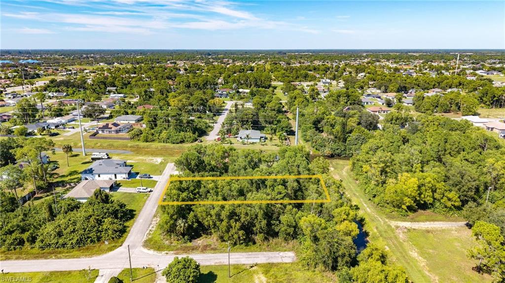 LEHIGH ACRES - Land