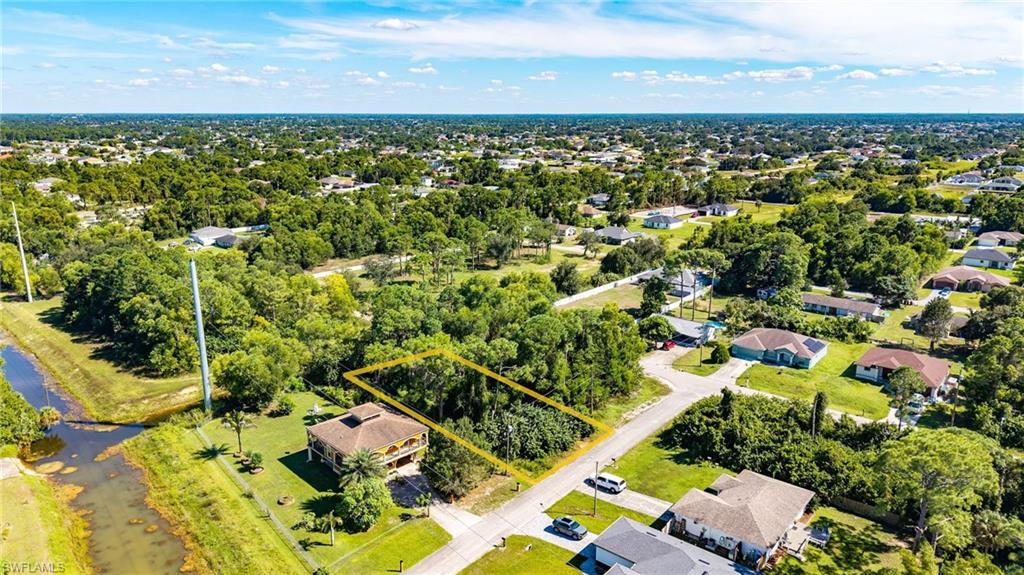 LEHIGH ACRES - Land