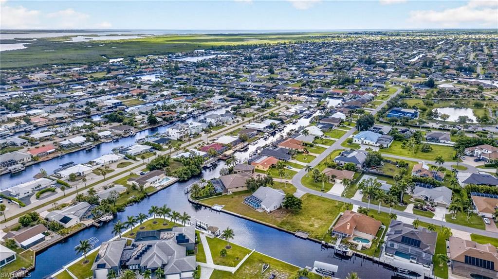 CAPE CORAL - Land