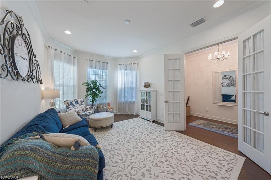 PEBBLE POINTE - Residential