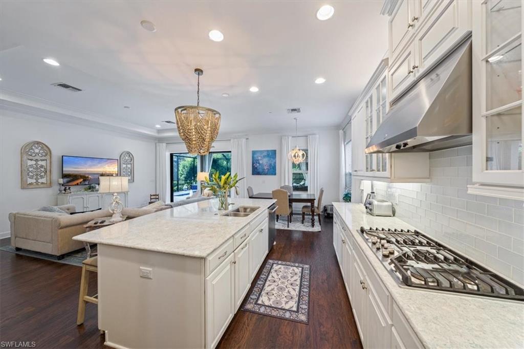 PEBBLE POINTE - Residential
