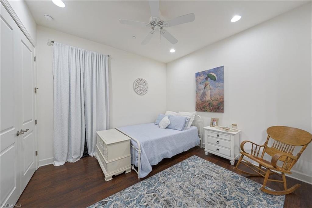 PEBBLE POINTE - Residential