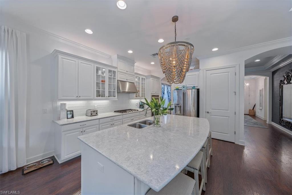 PEBBLE POINTE - Residential