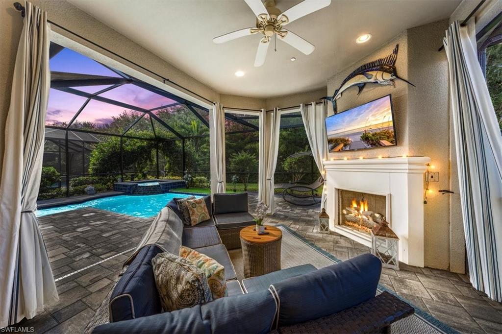PEBBLE POINTE - Residential