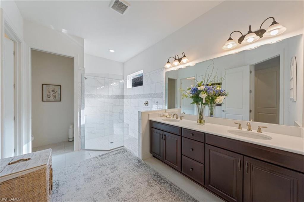 PEBBLE POINTE - Residential