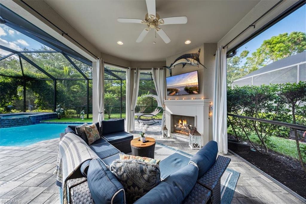 PEBBLE POINTE - Residential