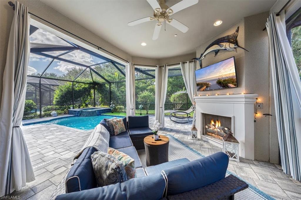 PEBBLE POINTE - Residential