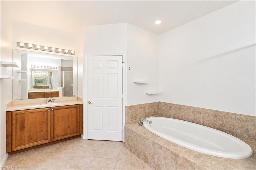 ASHTON OAKS - Residential