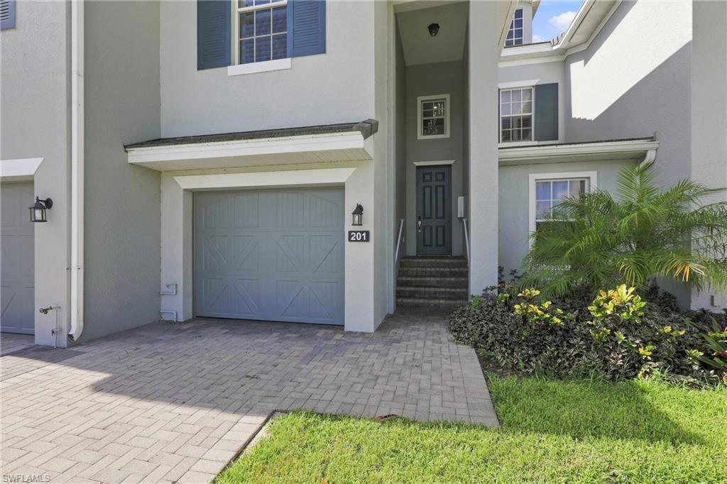 ASHTON OAKS - Residential