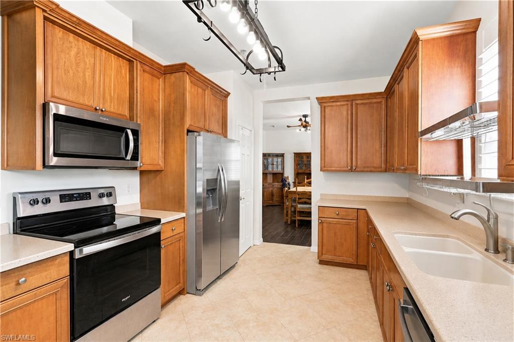 ASHTON OAKS - Residential