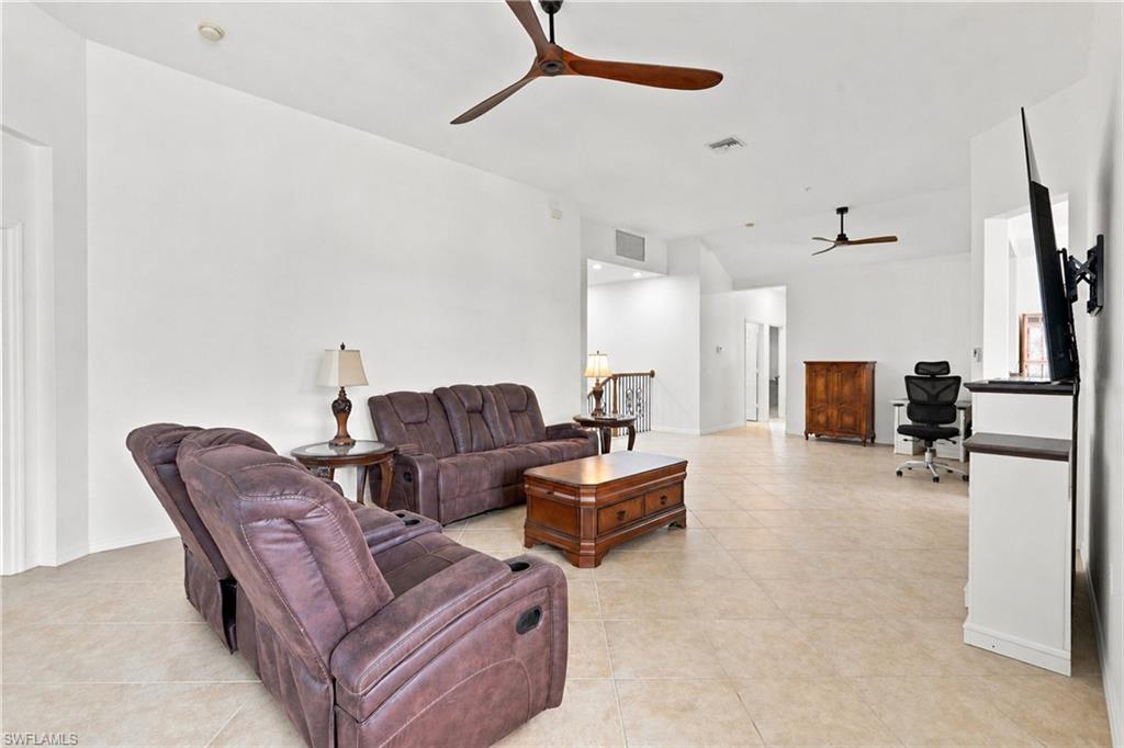 ASHTON OAKS - Residential