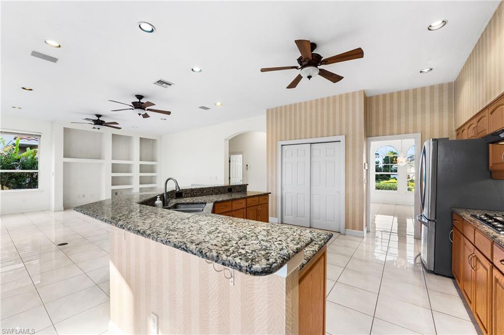 EDGEWATER - Residential