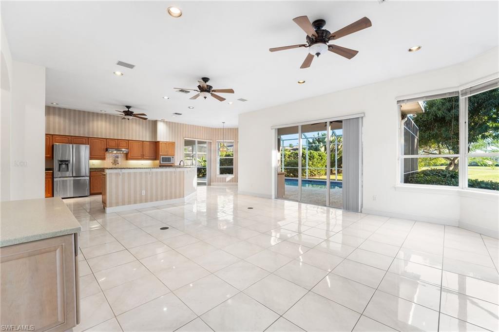 EDGEWATER - Residential