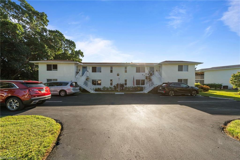 GLADES COUNTRY CLUB - Residential
