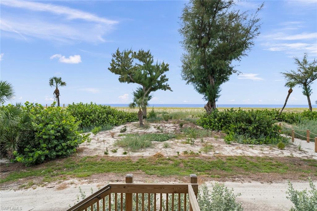 BEACH COTTAGES - Residential