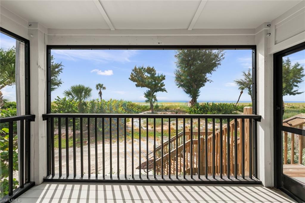 BEACH COTTAGES - Residential